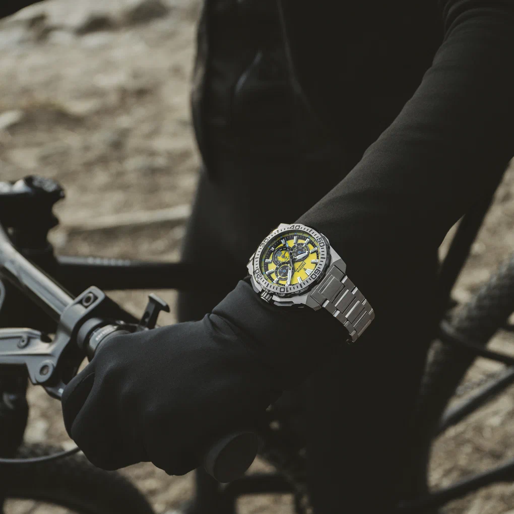 MONTRE HOMME FESTINA CHRONO BIKE F20724/4 JAUNE BRACELET EN ACIER — Image du produit 4