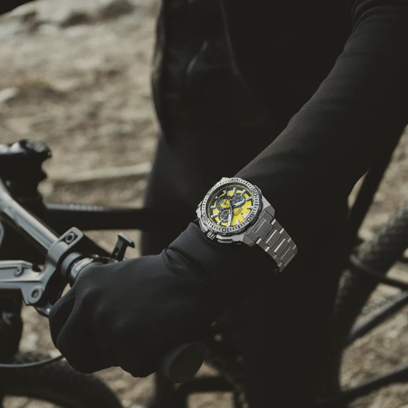 MONTRE HOMME FESTINA CHRONO BIKE F20724/4 JAUNE BRACELET EN ACIER — Image du produit 4