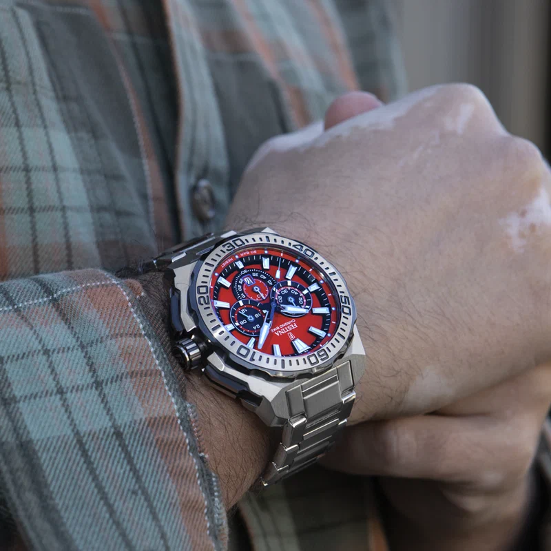MONTRE HOMME FESTINA CHRONO BIKE F20724/5 ROUGE BRACELET EN ACIER — Image du produit 4